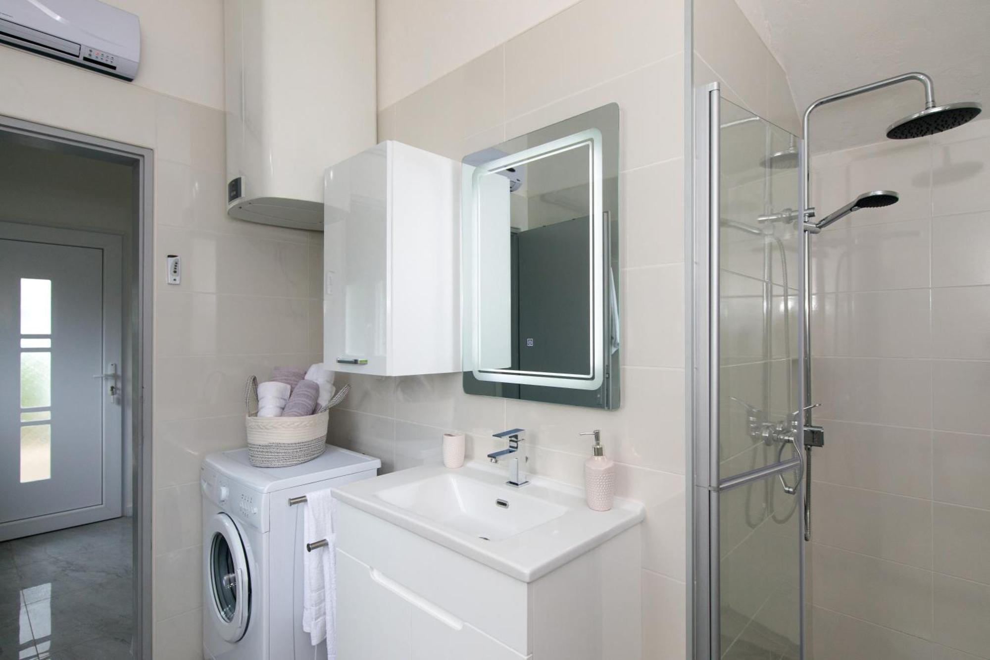 Apartment Tara With Seaview Krk Town Luaran gambar